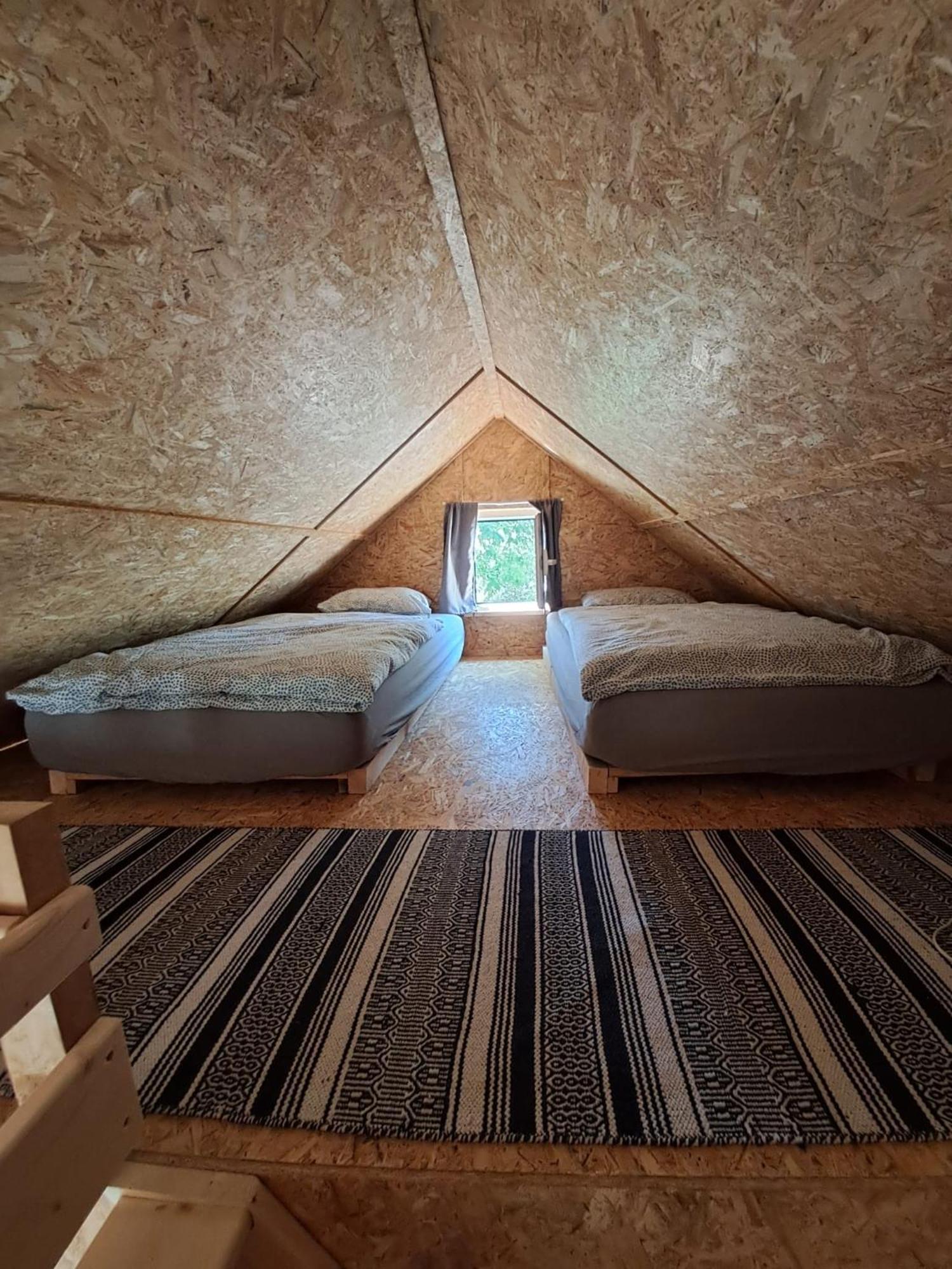 Villa Monkey Tiny Barnhouse With Amazing Views! à Folhadosa Extérieur photo