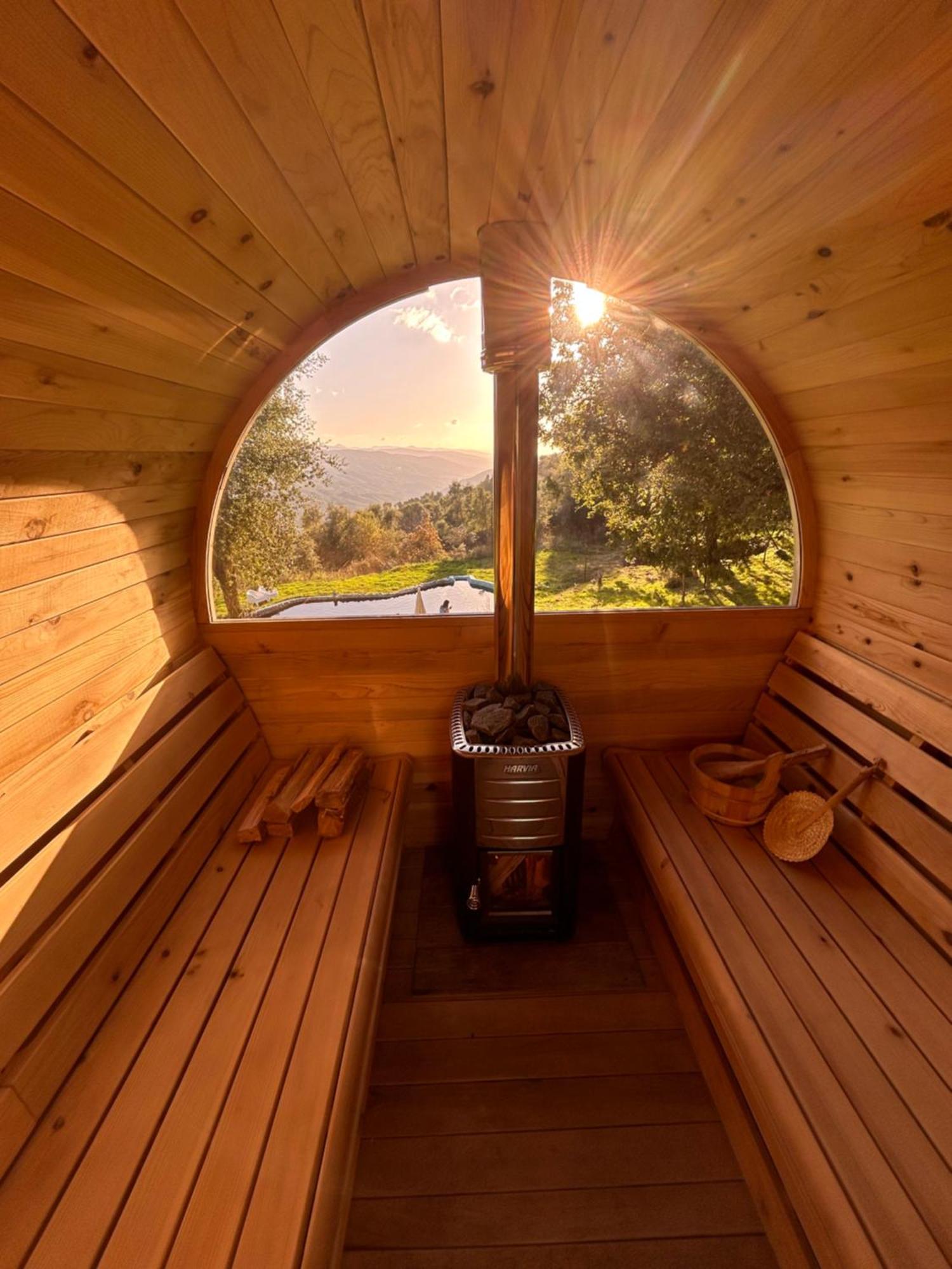Villa Monkey Tiny Barnhouse With Amazing Views! à Folhadosa Extérieur photo